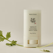 Matte Sun Stick Mugwort + Camelia SPF50