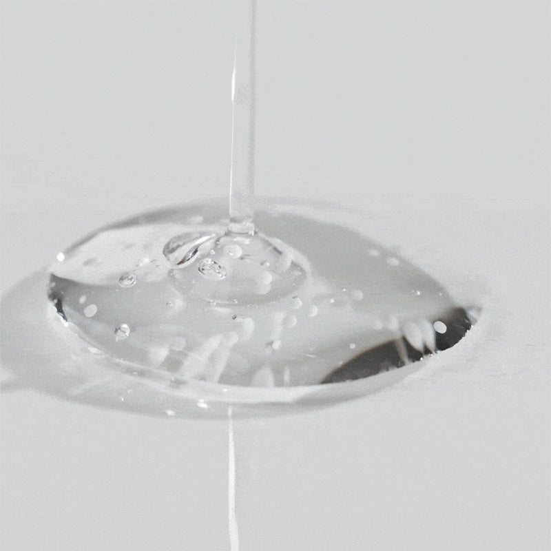 Texture légère et soyeuse infusée de micro-capsules éclatantes