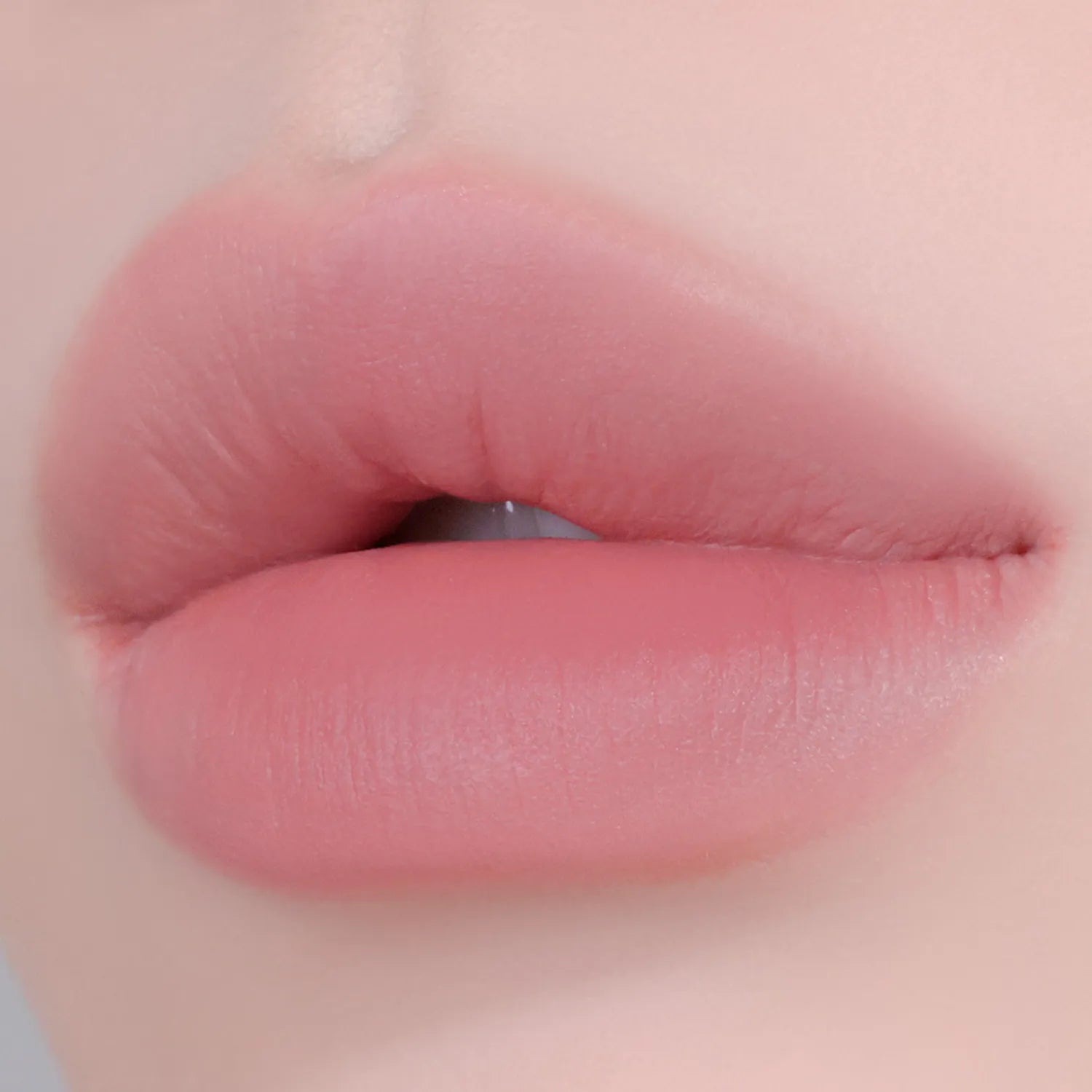 NU BLUR TINT