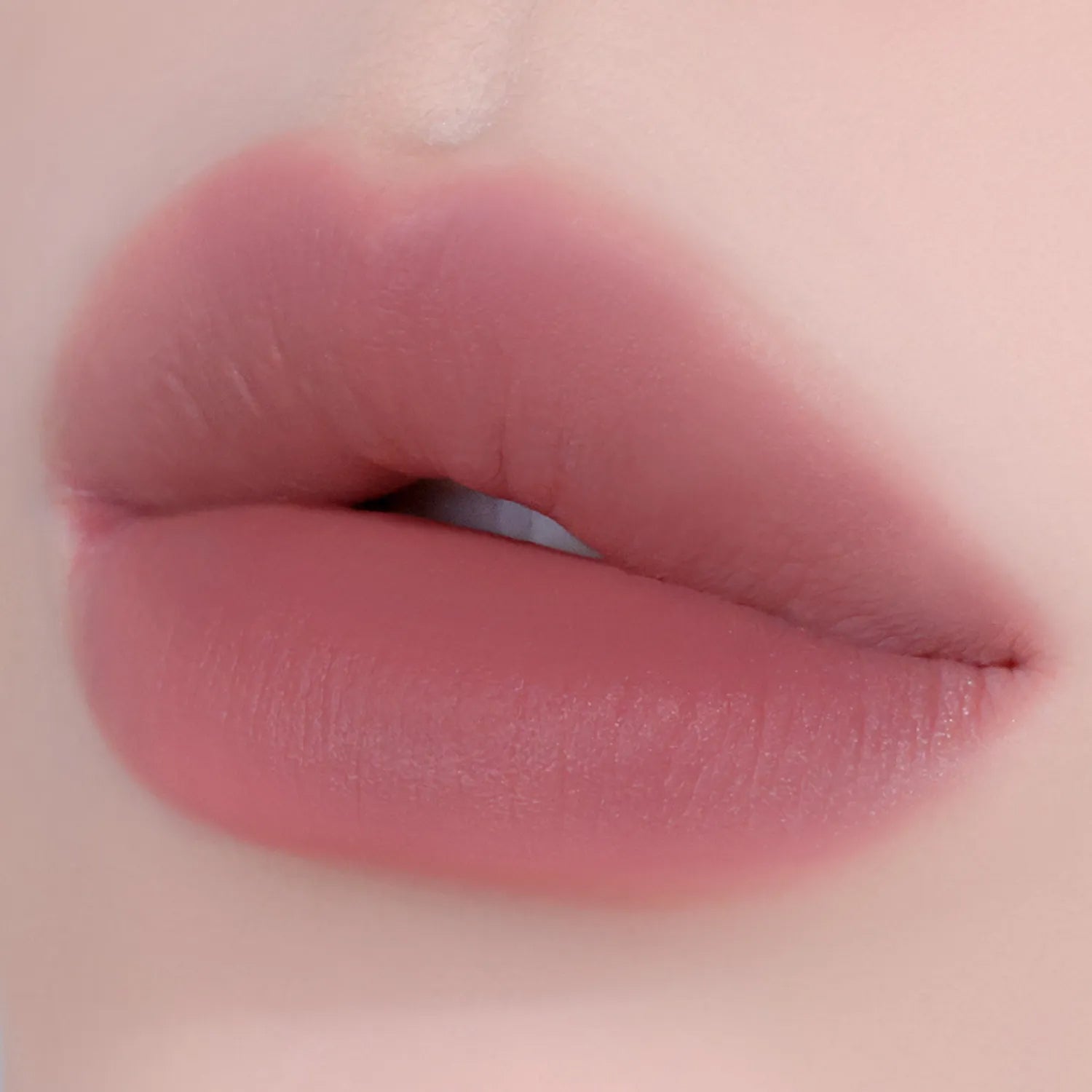 NU BLUR TINT