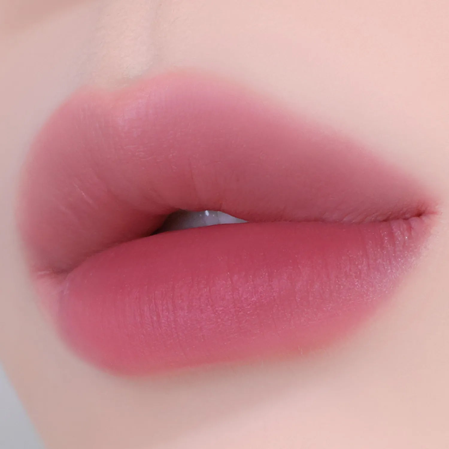 NU BLUR TINT