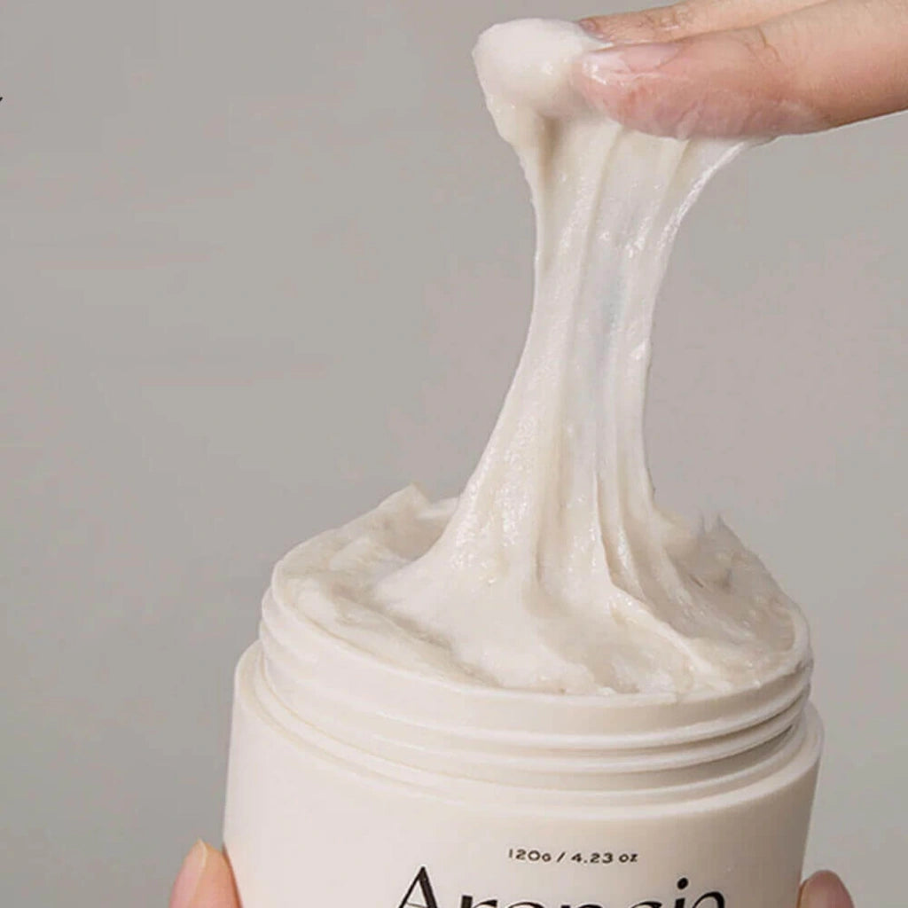 Textures évolutives : mousse dense et crème exfoliante nourrissante